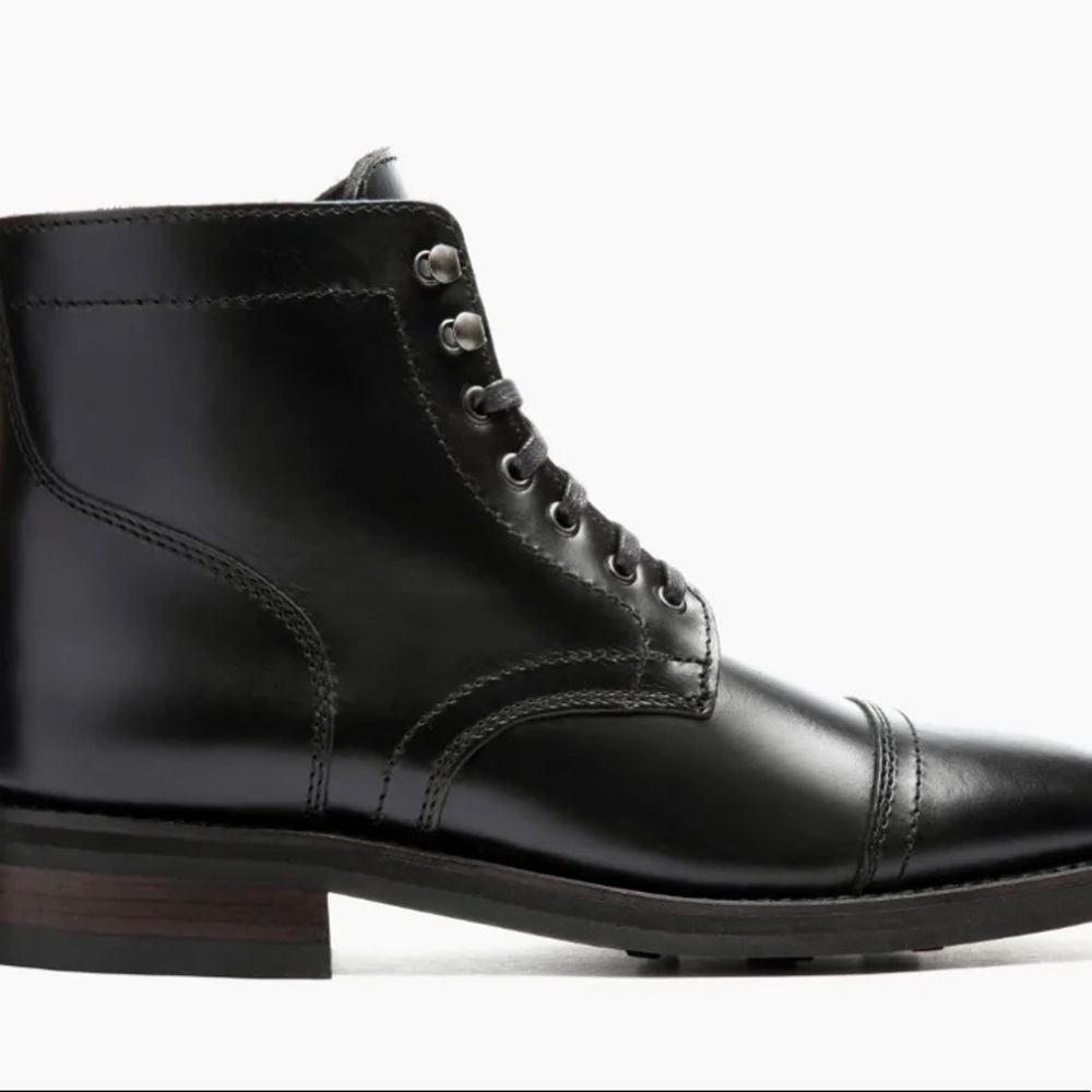Captain -  Thursday Chrome Leather